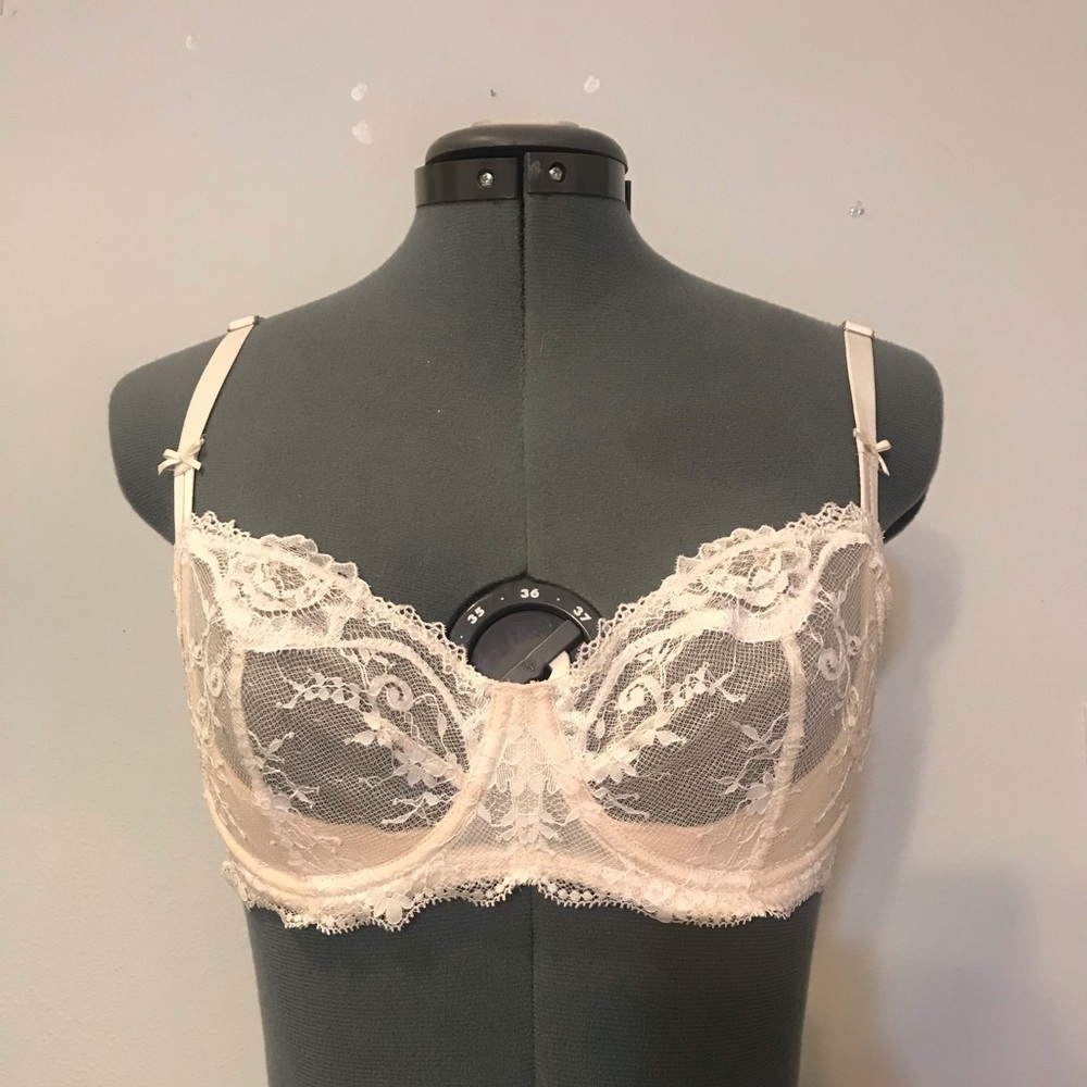 Victoria’s Secret Dream Angels Lace Bra